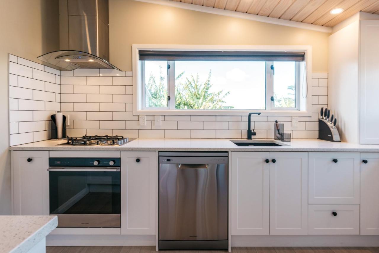 Pohutukawa Cottage, Waiheke Island Surfdale Екстериор снимка